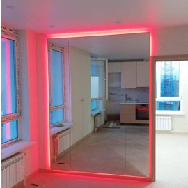 Большое зеркало с задней RGB эмбилайт подсветкой настенное в металлической раме Рэйнбоу 